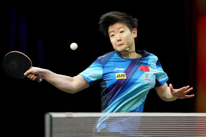 之间的竞争 之间的竞争