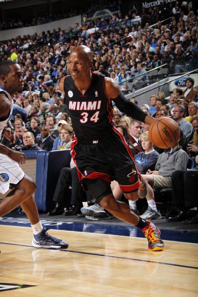 一支来自中 一支来自中