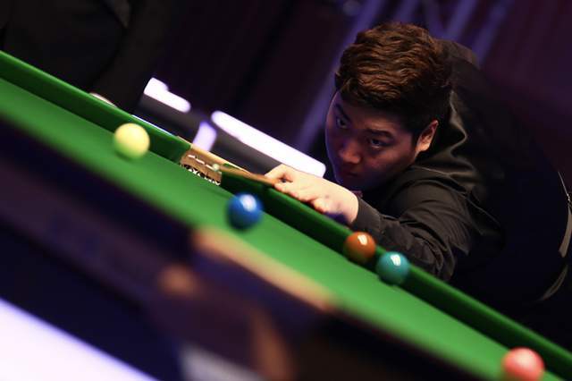 示中国队在 示中国队在